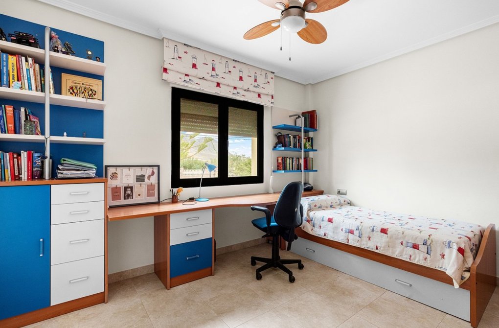 Resale - Villa - Alicante - Rebolledo