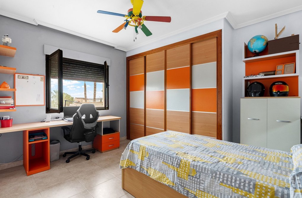 Resale - Villa - Alicante - Rebolledo