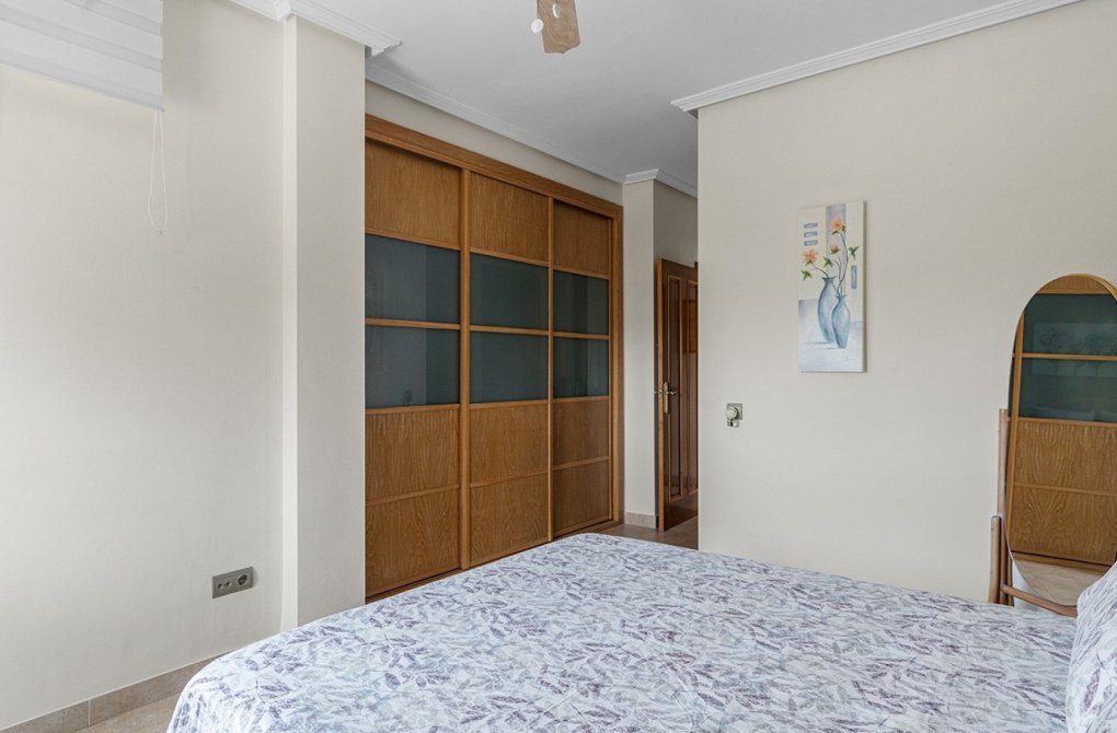 Resale - Villa - Alicante - Rebolledo