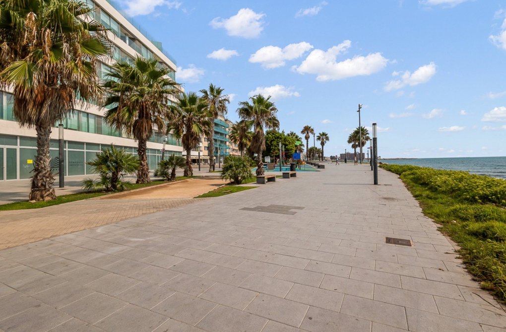 Resale - Apartment - Torrevieja - Playa del Cura