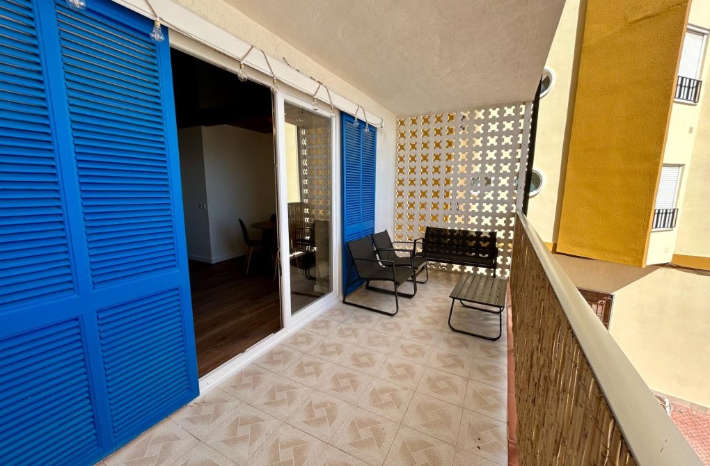 Resale - Apartment - Torrevieja - Acequion