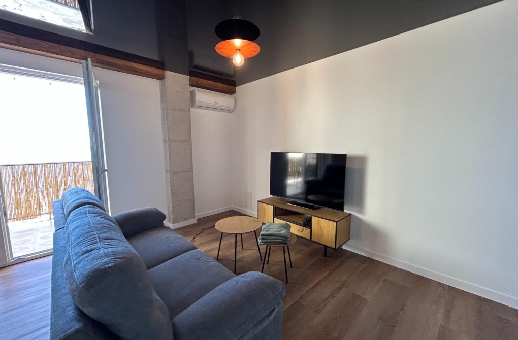 Resale - Apartment - Torrevieja - Acequion