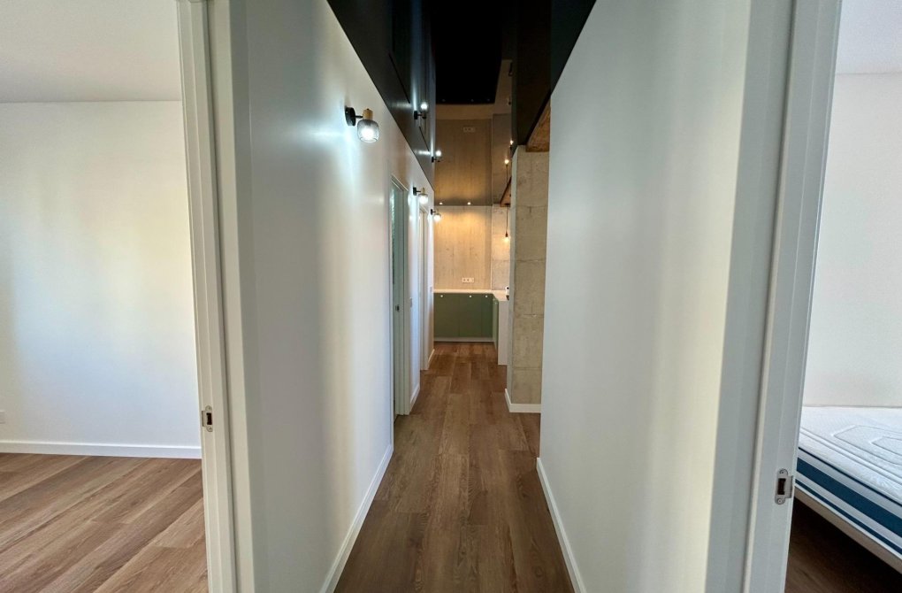 Resale - Apartment - Torrevieja - Acequion