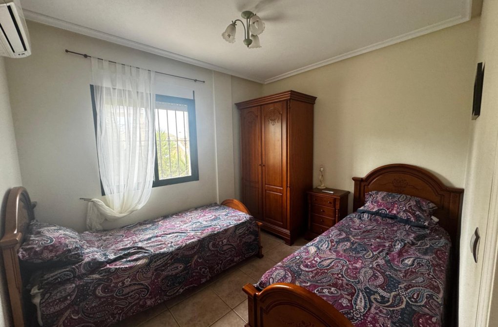 Resale - Villa - Orihuela Costa - PAU 8