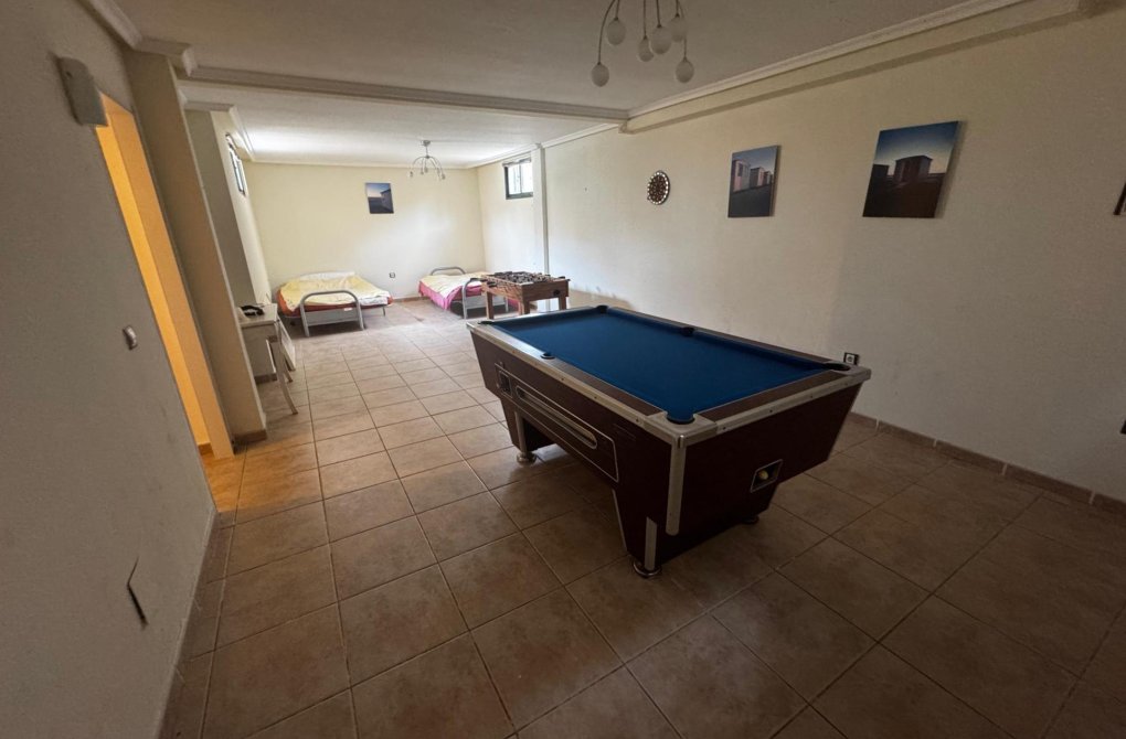 Resale - Villa - Orihuela Costa - PAU 8