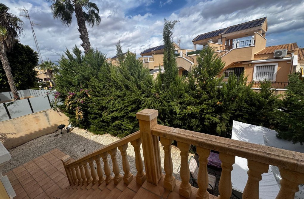 Resale - Villa - Orihuela Costa - PAU 8