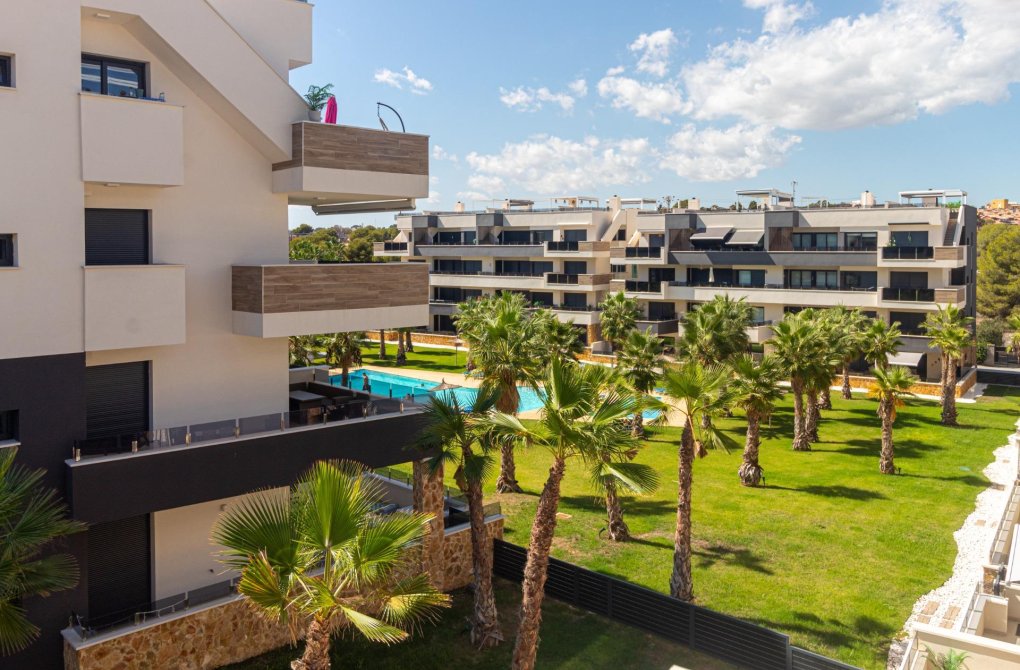 Resale - Apartment - Orihuela Costa - Los Almendros-La Florida