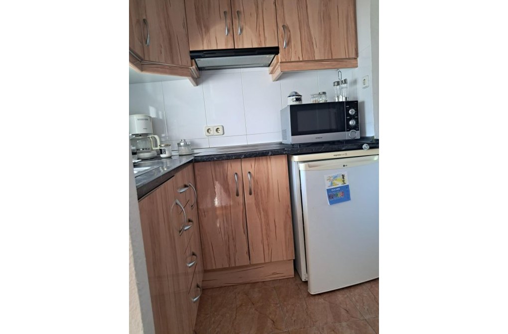 Resale - Bungalow - Torrevieja - Playa de los Naufragos