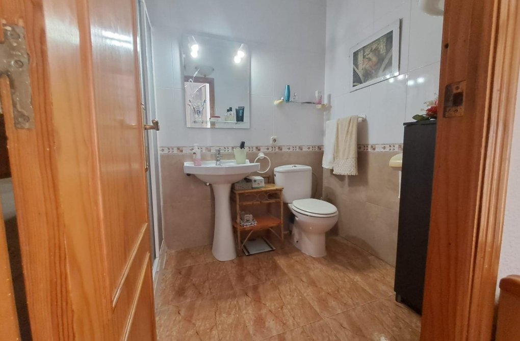 Resale - Bungalow - Torrevieja - Playa de los Naufragos