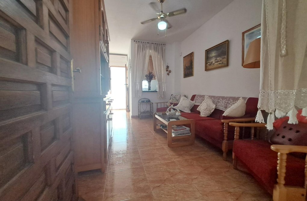 Resale - Bungalow - Torrevieja - Playa de los Naufragos