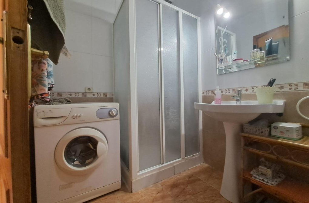 Resale - Bungalow - Torrevieja - Playa de los Naufragos