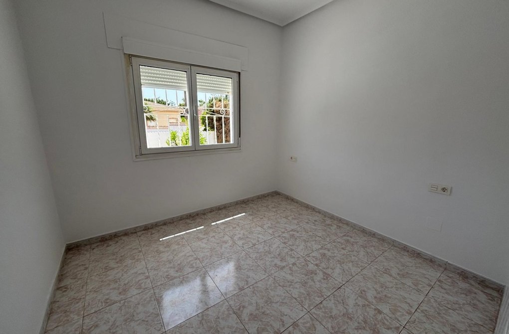 Вторичное жилье - Bилла - Ciudad quesada - Costa blanca sur