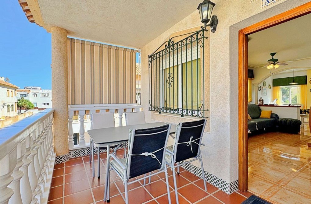 Resale - Bungalow - Orihuela Costa - La Zenia