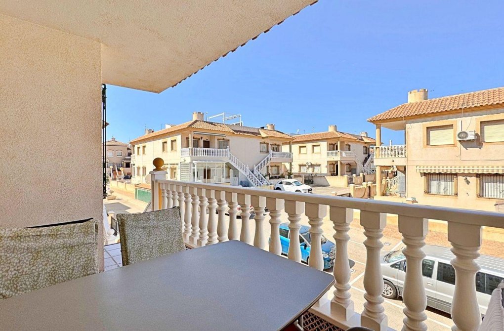 Resale - Bungalow - Orihuela Costa - La Zenia