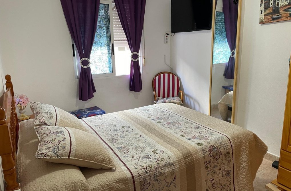 Resale - Apartment - Torrevieja - Parque de las Naciones