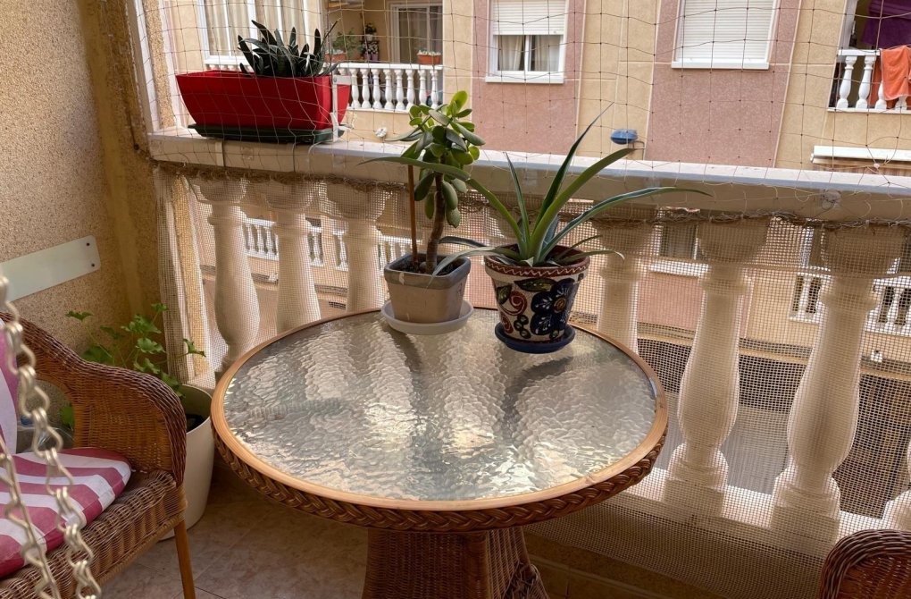 Resale - Apartment - Torrevieja - Parque de las Naciones