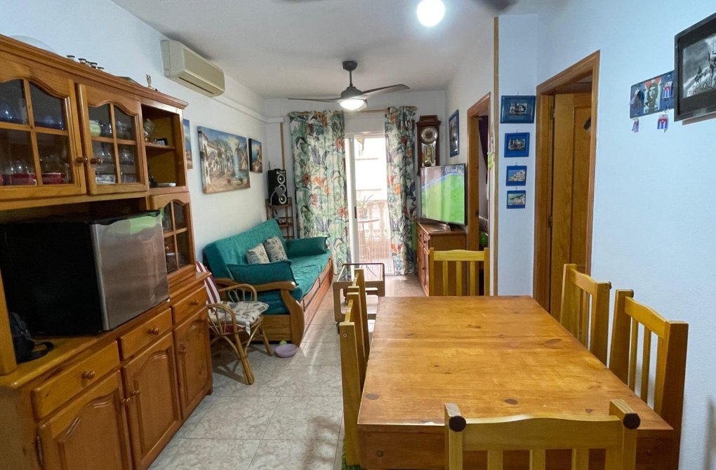 Resale - Apartment - Torrevieja - Parque de las Naciones