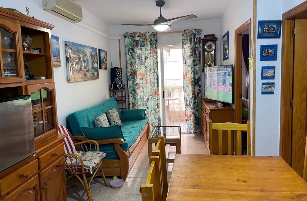 Resale - Apartment - Torrevieja - Parque de las Naciones