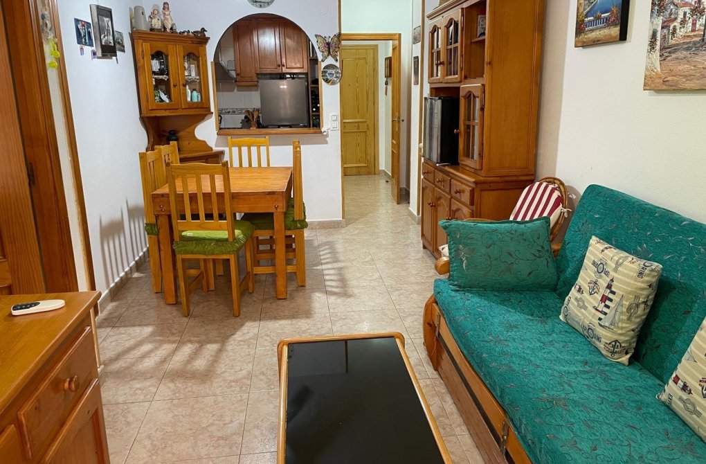 Resale - Apartment - Torrevieja - Parque de las Naciones