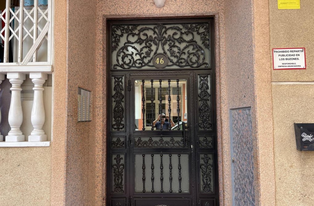 Resale - Apartment - Torrevieja - Parque de las Naciones