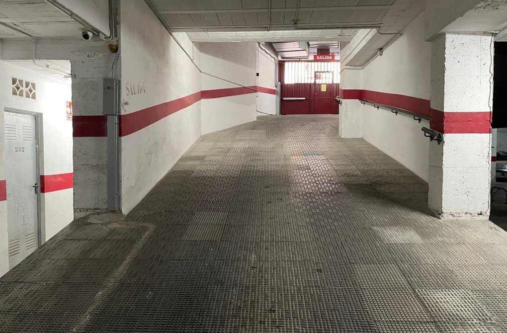 Resale - Apartment - Torrevieja - Parque de las Naciones