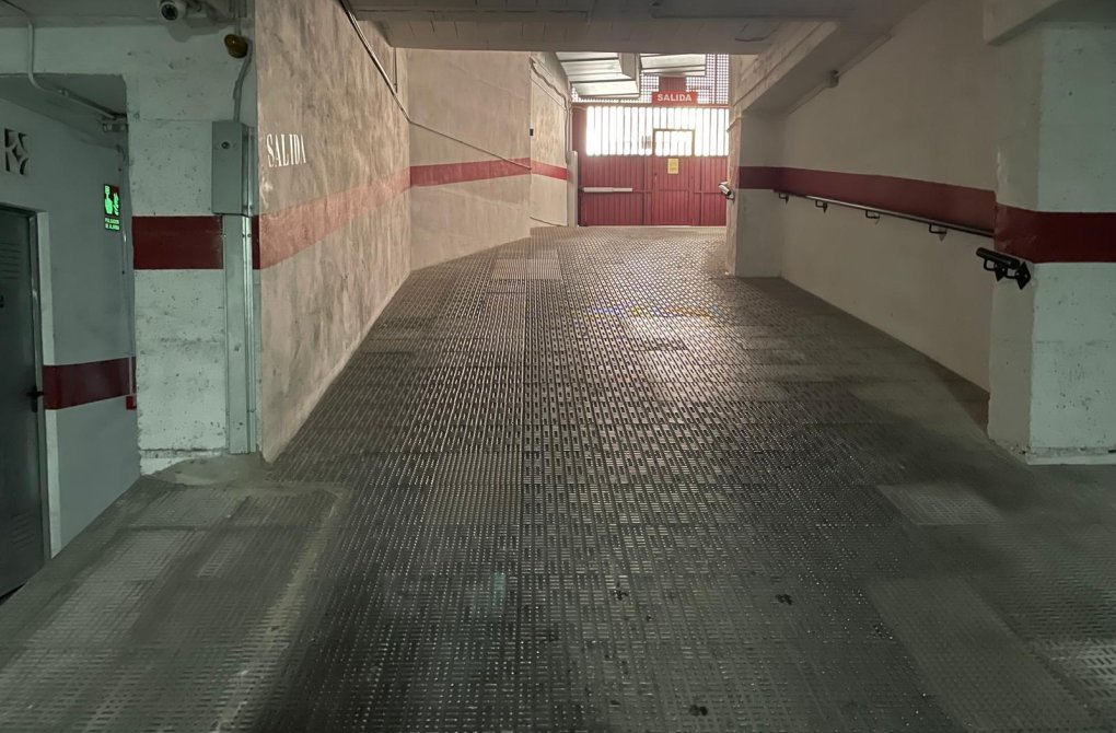 Resale - Apartment - Torrevieja - Parque de las Naciones