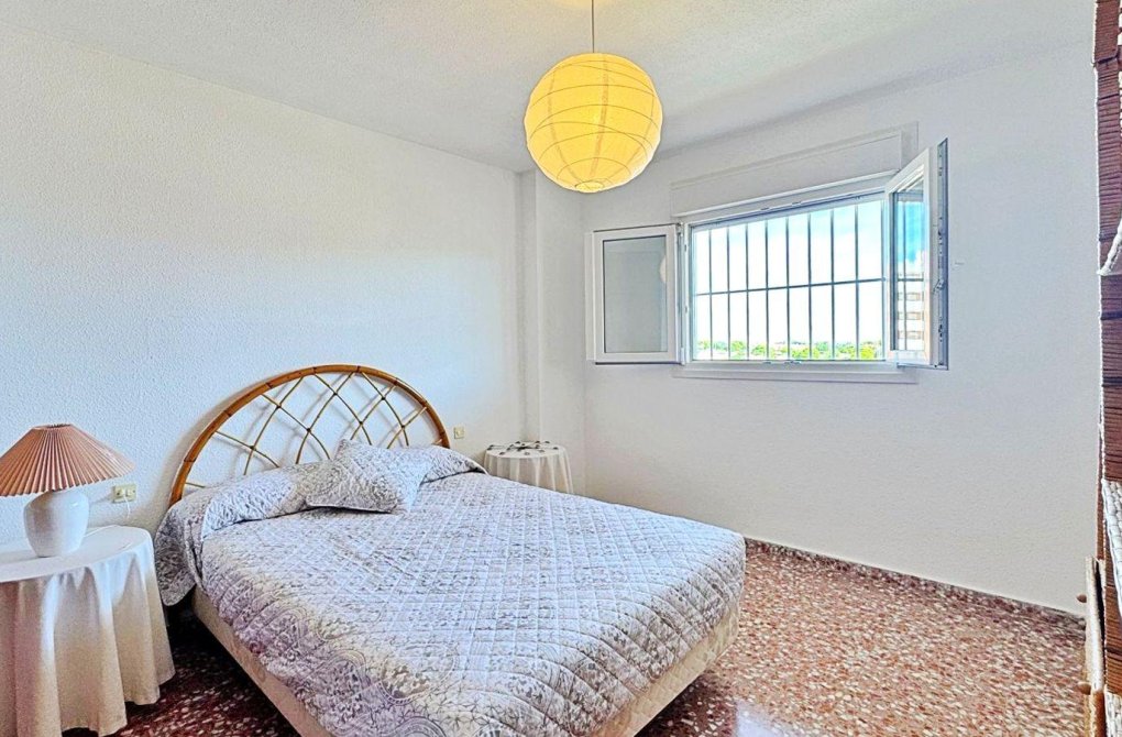 Resale - Apartment - Torrevieja - Punta prima