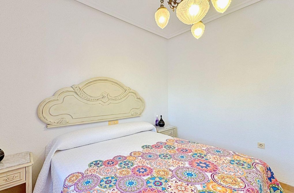 Rynek wtórny - Bungalow - Torrevieja - Punta prima