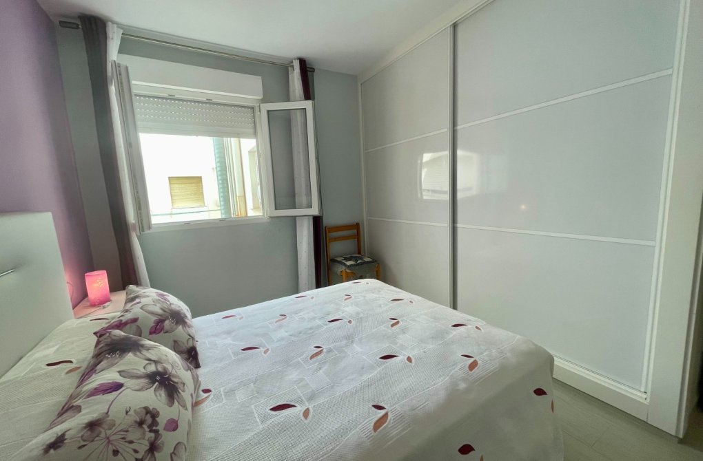 Resale - Apartment - Torrevieja - Playa del Cura