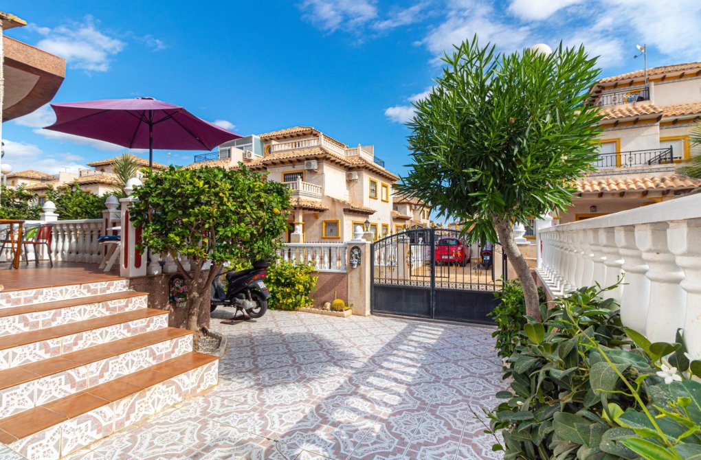Resale - Terraced house - Orihuela Costa - Cabo Roig