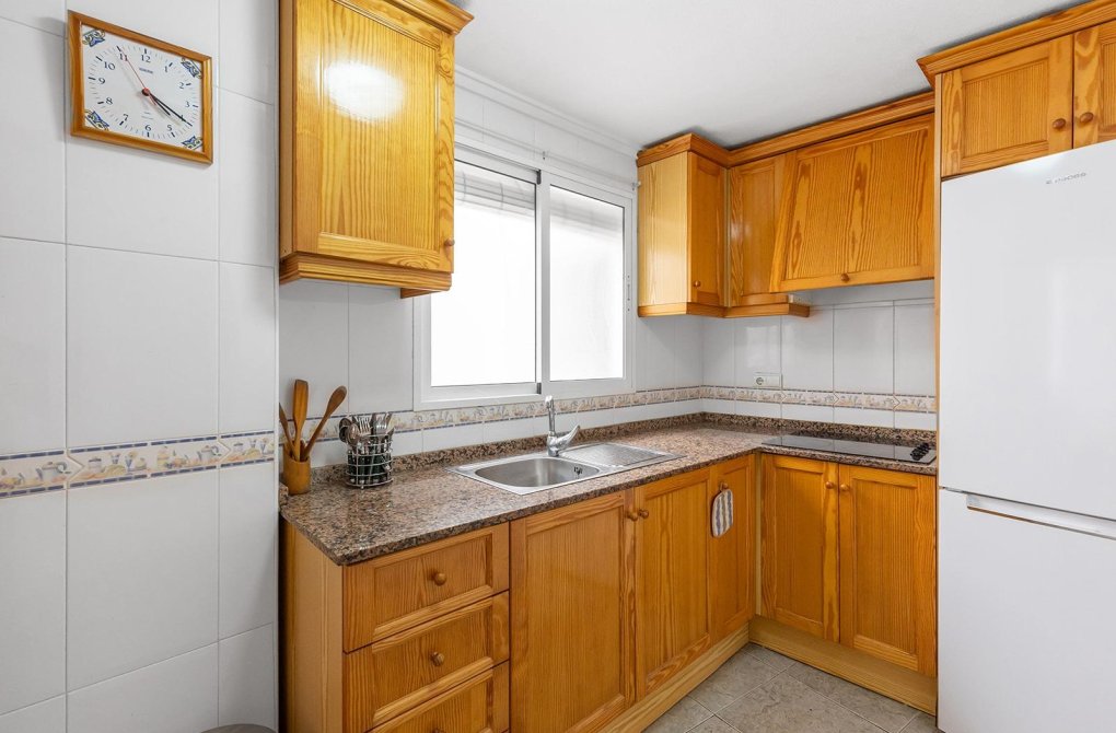 Resale - Apartment - Torrevieja - Centro