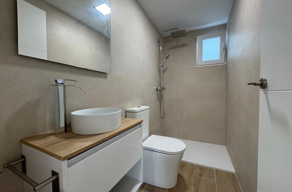 Resale - Apartment - Torrevieja - La Mata