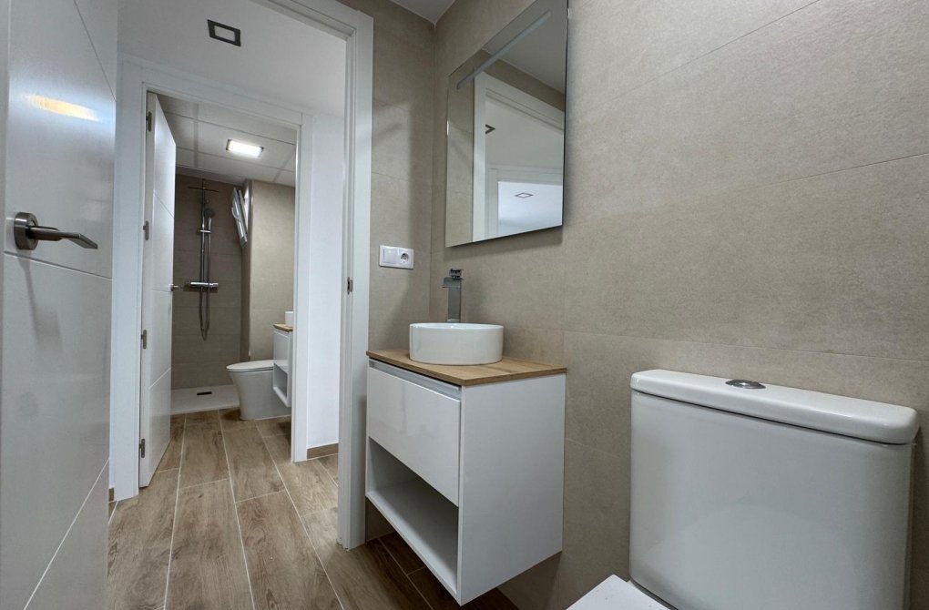 Resale - Apartment - Torrevieja - La Mata