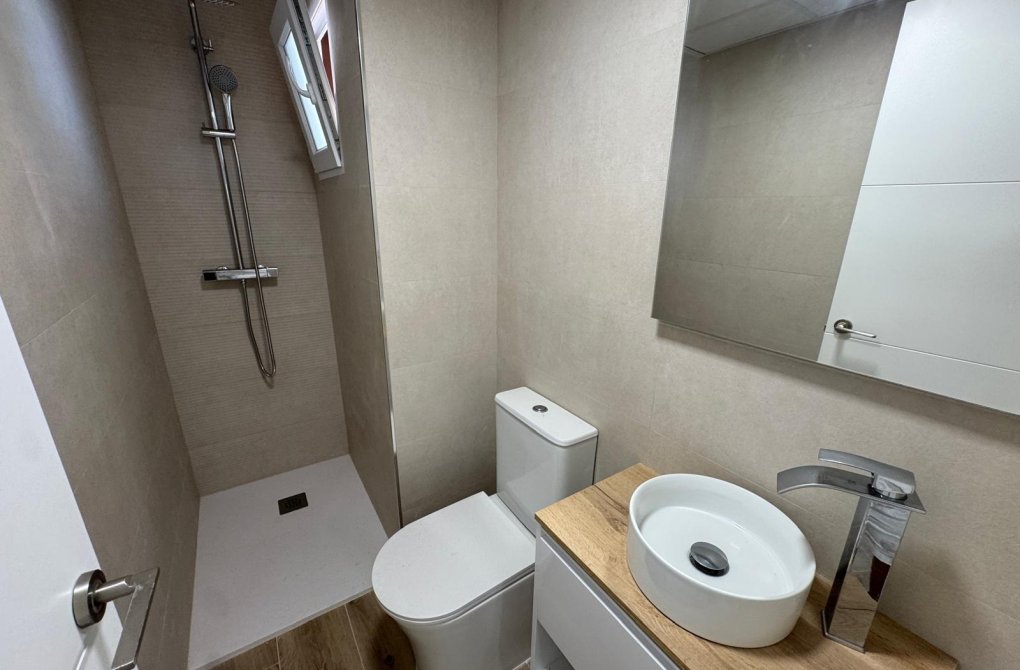 Resale - Apartment - Torrevieja - La Mata