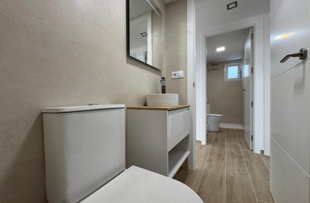 Resale - Apartment - Torrevieja - La Mata
