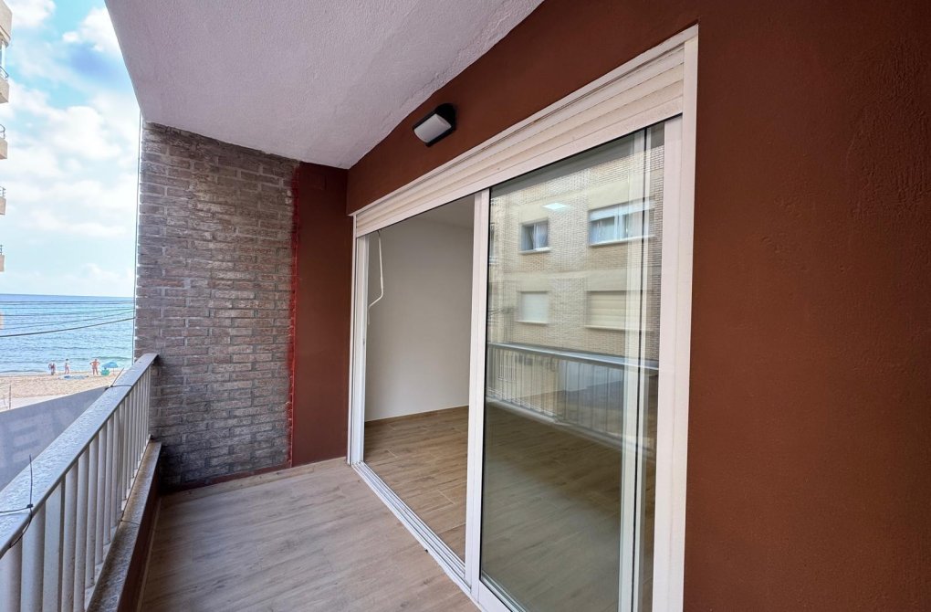 Resale - Apartment - Torrevieja - La Mata