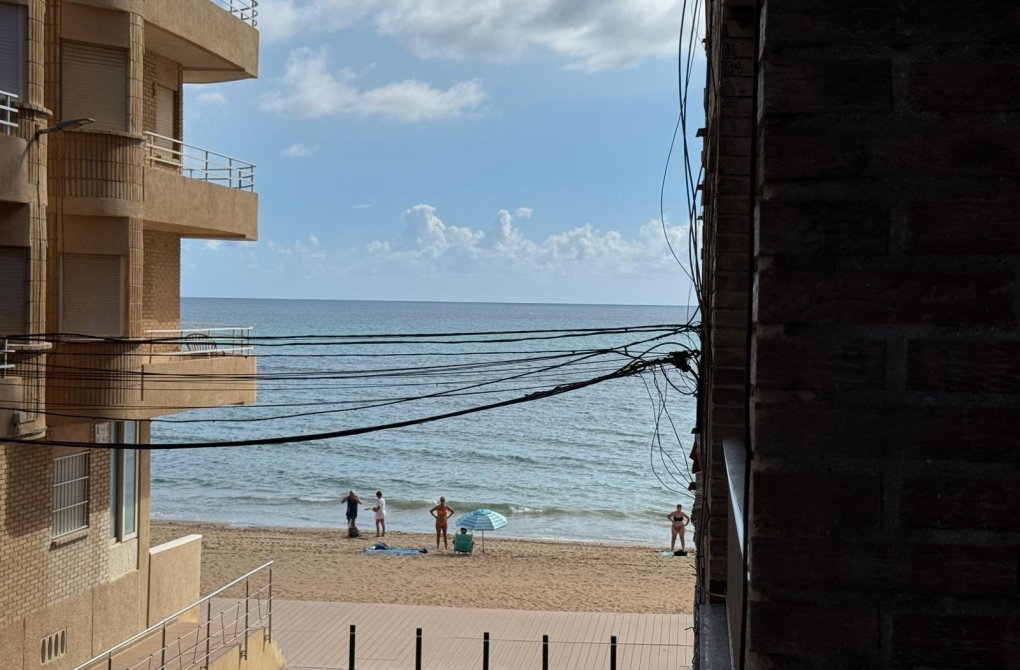Resale - Apartment - Torrevieja - La Mata