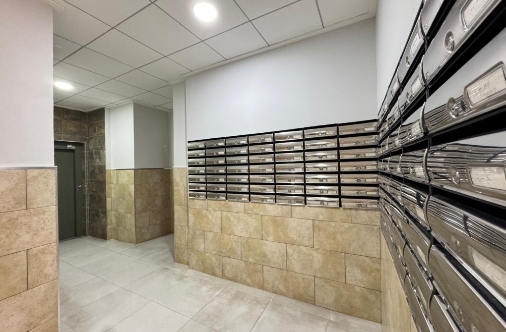 Resale - Apartment - Torrevieja - La Mata