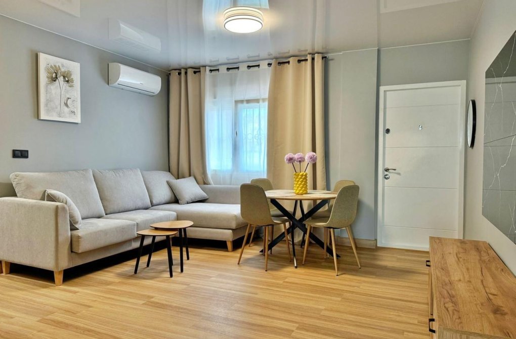 Resale - Bungalow - Orihuela Costa - Las Filipinas