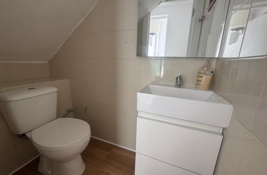 Resale - Terraced house - Torrevieja - Los Frutales