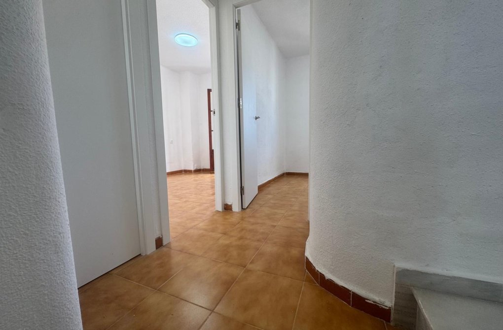 Resale - Terraced house - Torrevieja - Los Frutales