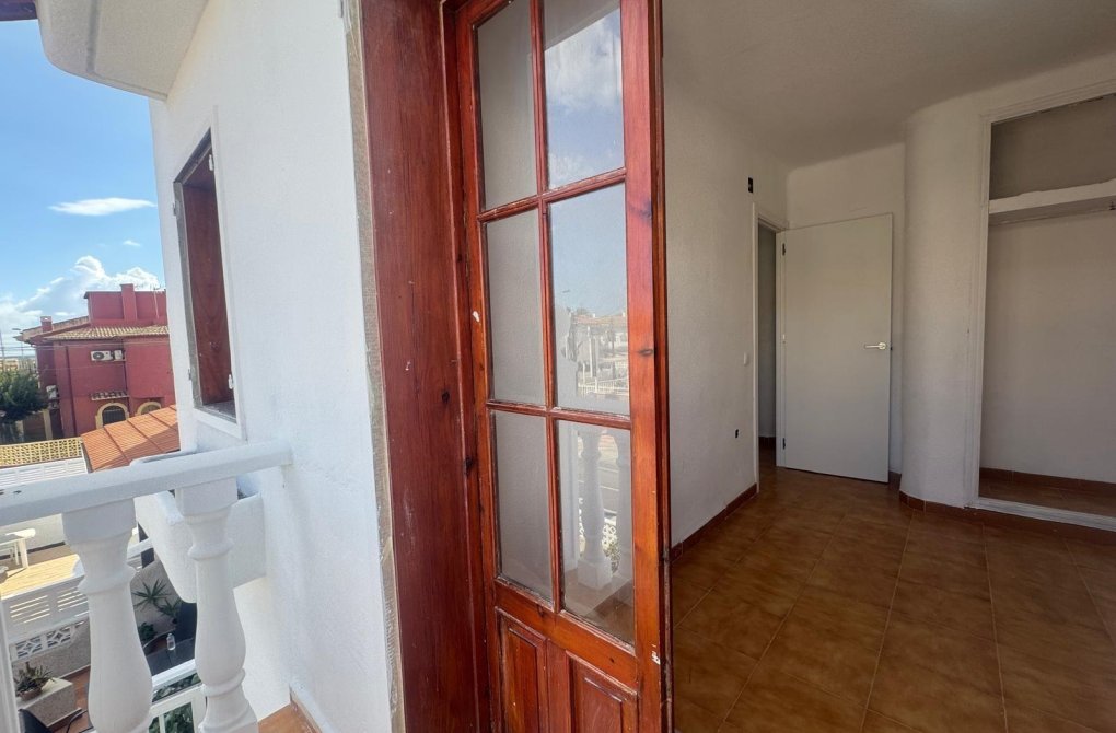 Resale - Terraced house - Torrevieja - Los Frutales