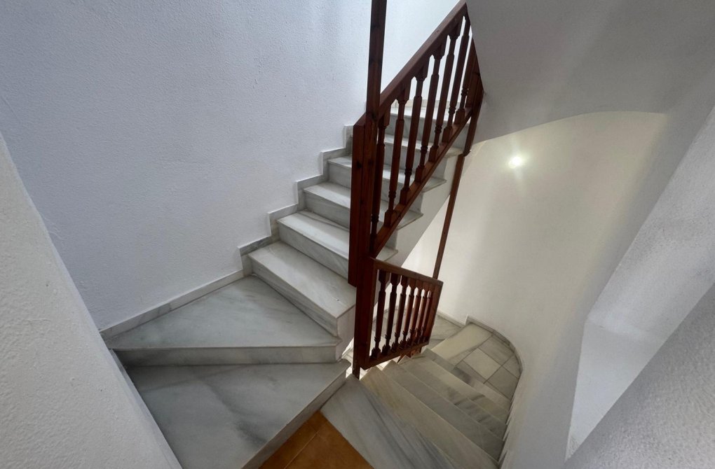 Resale - Terraced house - Torrevieja - Los Frutales