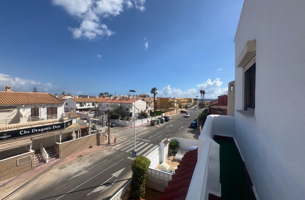 Resale - Terraced house - Torrevieja - Los Frutales