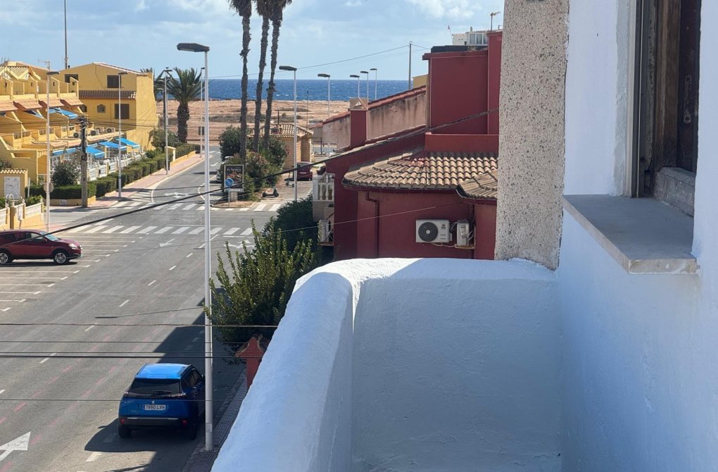 Resale - Terraced house - Torrevieja - Los Frutales