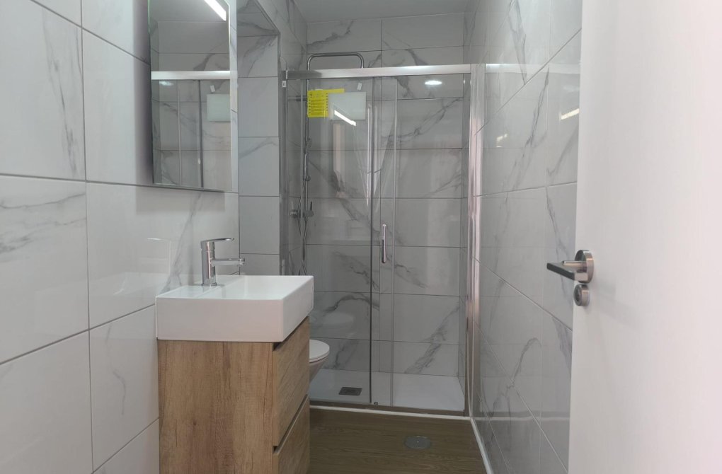 Resale - Terraced house - Torrevieja - Los Frutales