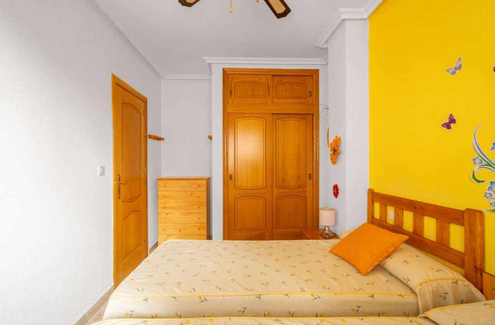 Resale - Apartment - Torrevieja - Centro