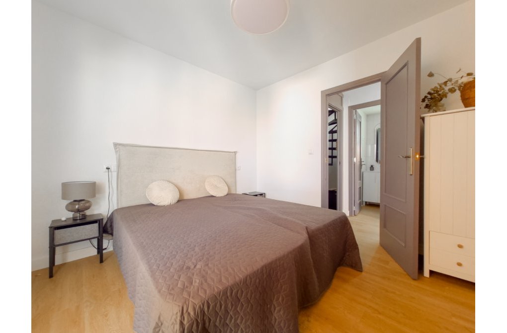 Resale - Apartment - Top Floor Apartment - Torrevieja - Habaneras