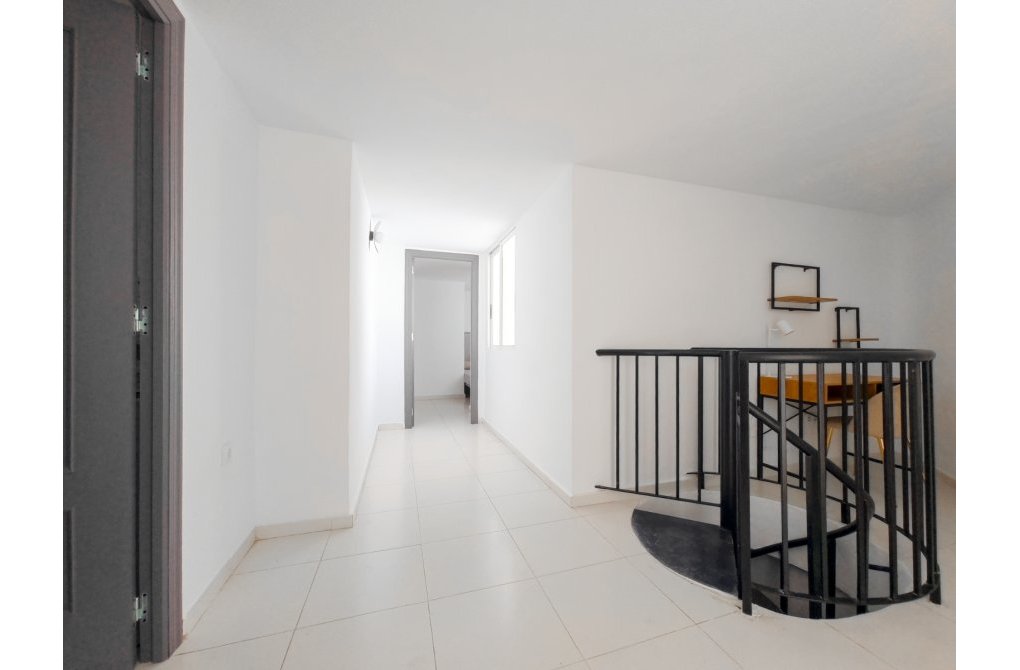 Resale - Apartment - Top Floor Apartment - Torrevieja - Habaneras