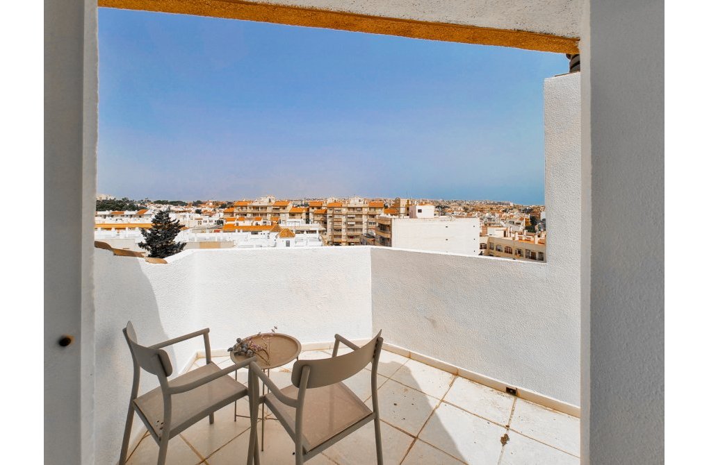 Resale - Apartment - Top Floor Apartment - Torrevieja - Habaneras